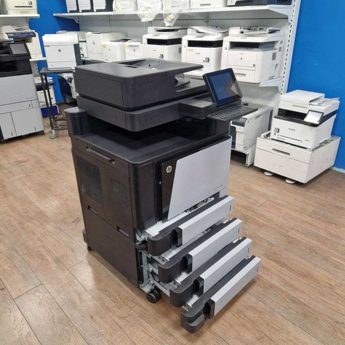 HP Color LaserJet Enterprise flow M 880 z