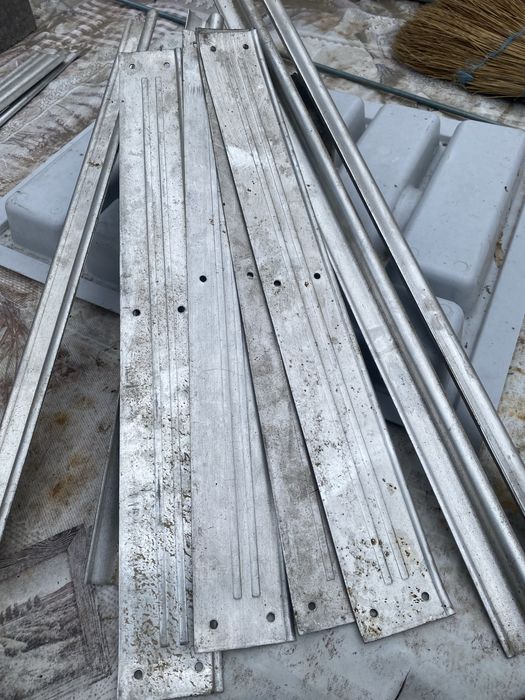 ,накладки порогов ГАЗ24,отражатели газ 24-01