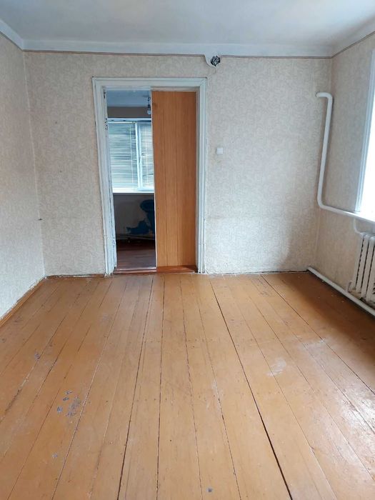 Продам частину будинку на Казбеті по провулку Андрія Химка (працюємо за держпрограмами)