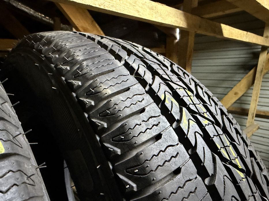 Шини літо як нові 235/65R17 NEXEN HTX RH5 23рік 2шт 8мм
