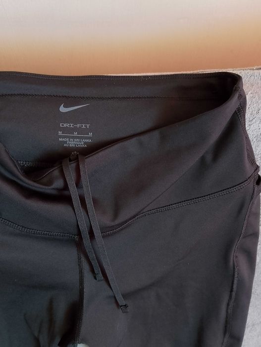NIKE. Legginsy damskie.