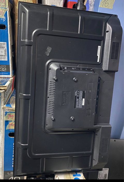 Корпус, Динаміки, задня кришка, передня рамка, коробка ТВ