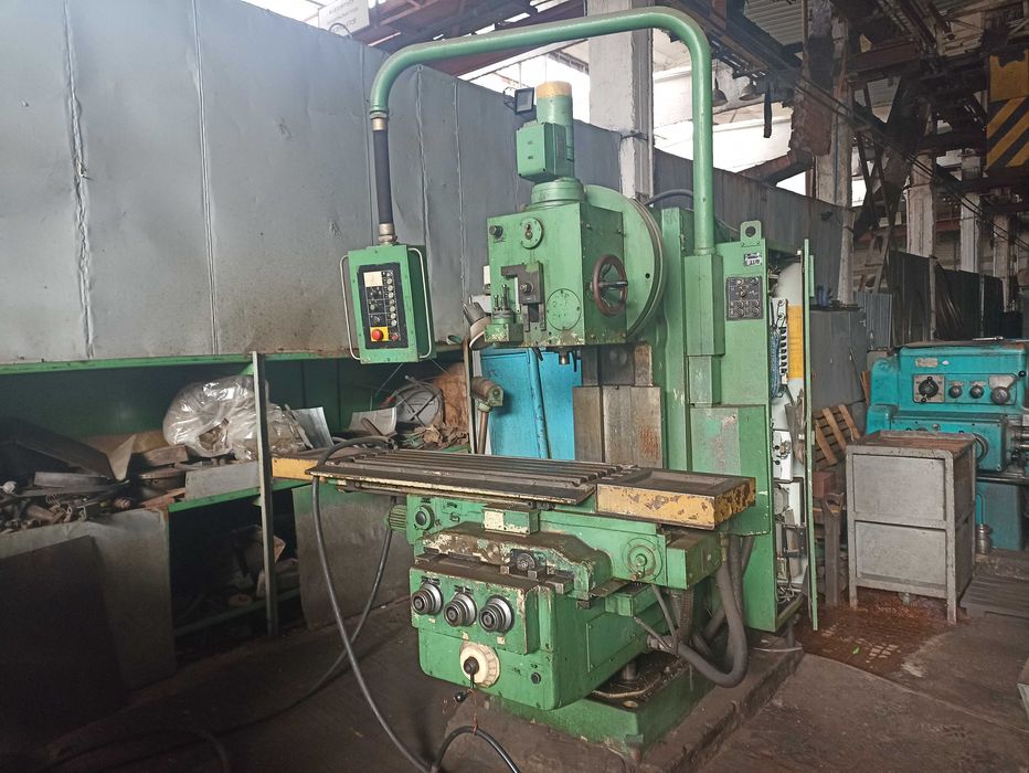 Вертикально-фрезерный станок FW315 - рабочий, в хорошем состоянии