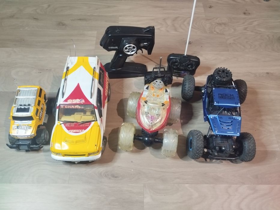 Продам машинки на радіокеруванні