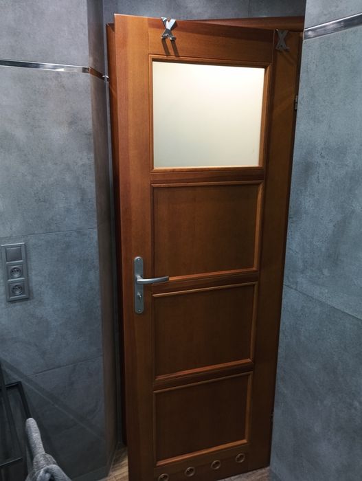 Drzwi wewnętrzne drewniane z ościeżnicą