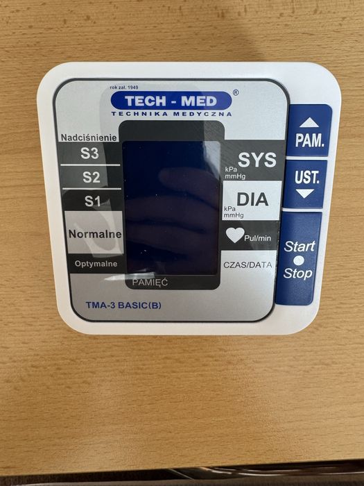 Ciśnieniomierz naramienny marki Tech-Med model TMA-3BASIC (B)