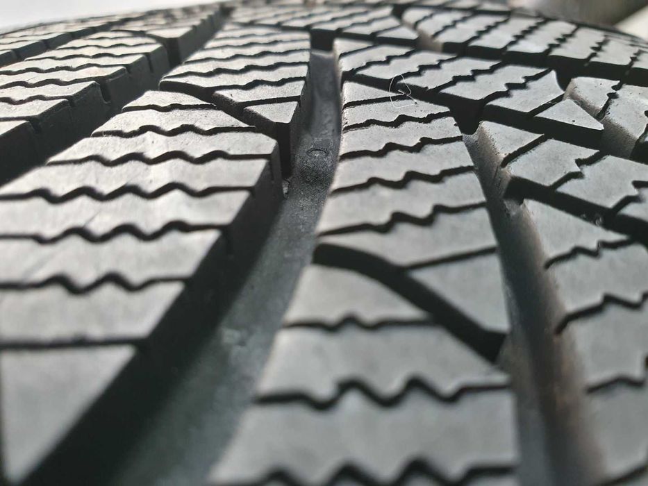 2x Semperit Speed Grip 5  215/70r16  7,7mm