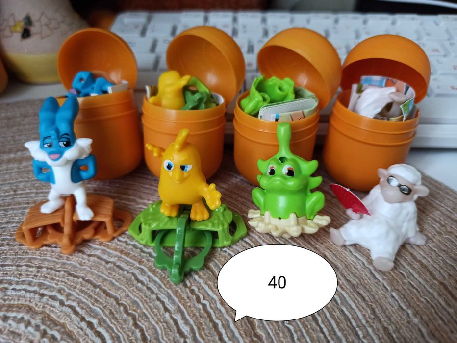 Продам фігурки кіндер