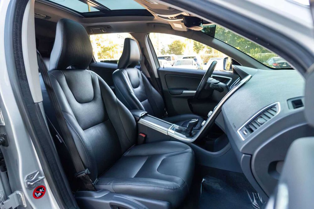 Volvo XC60 T5 Premier      2016