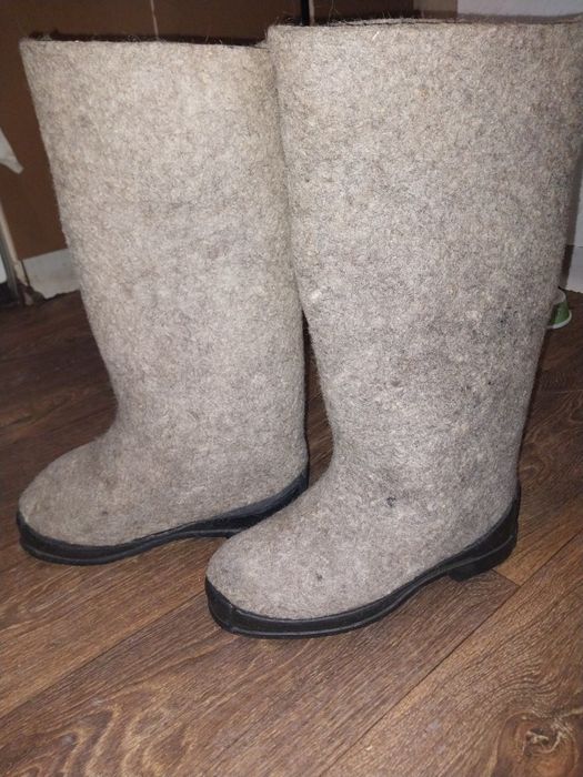 Продам валенки новые