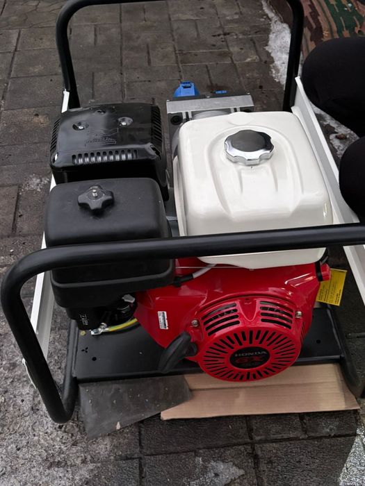 Продам генератор