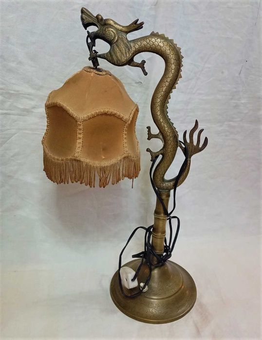 Candeeiro Mesa Chinês Dragão