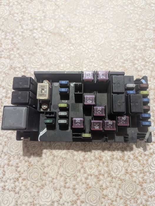 Блок предохранителей Subaru Legacy 2003-2009