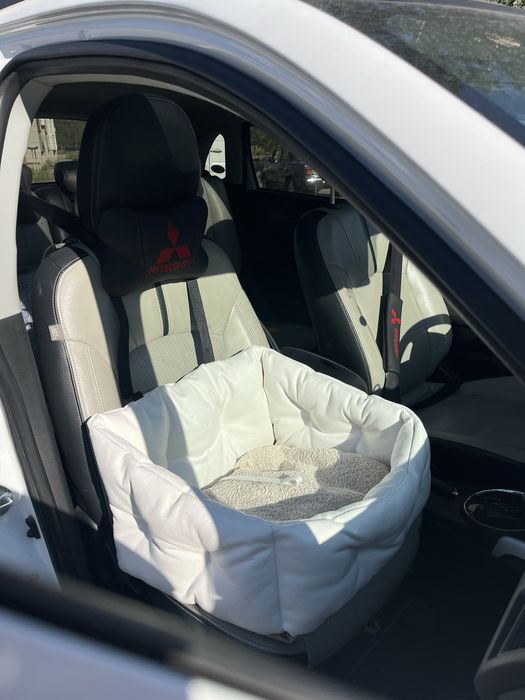 Автокресло, лежанка ,лежак , деревянный лежак переноска недорого велюр