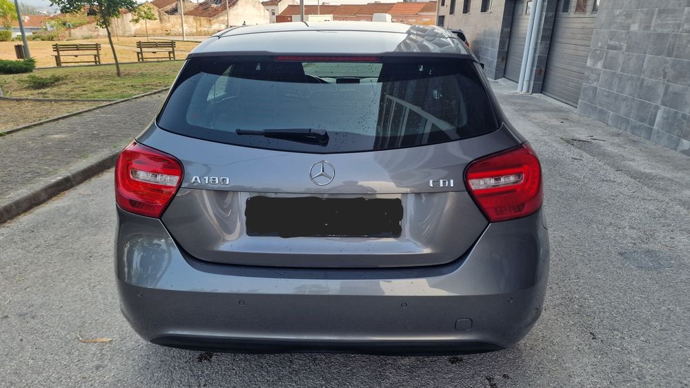 Mercedes-Benz A 180 — fotografia 2
