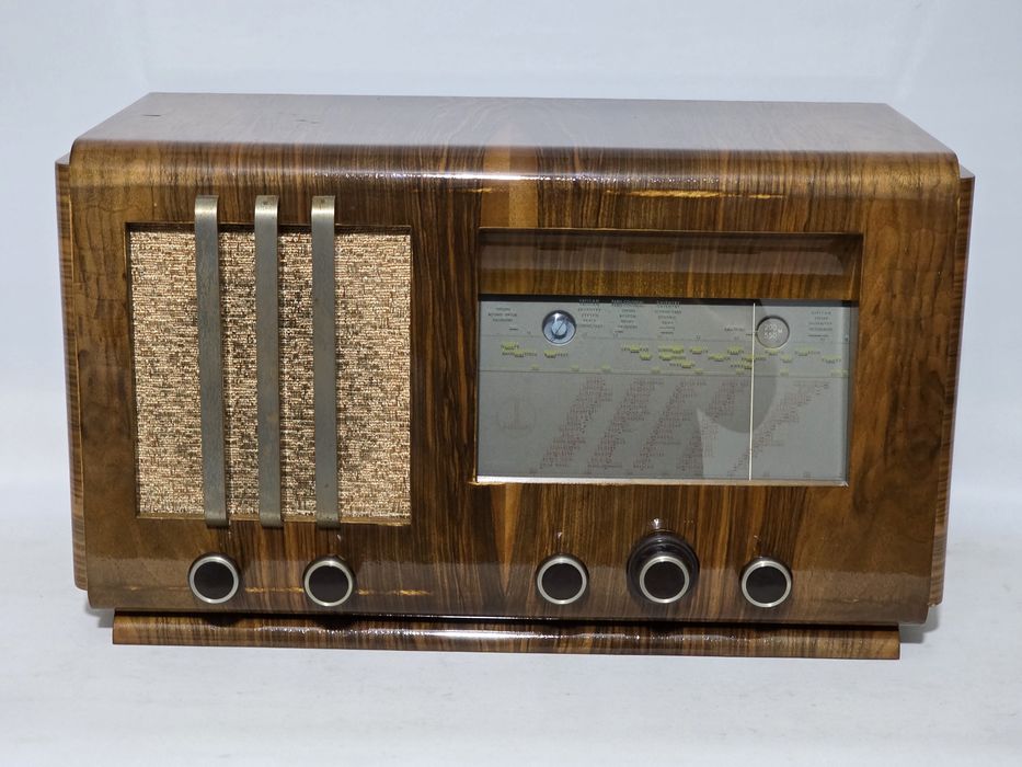 Rádio antigo reparado Paillard