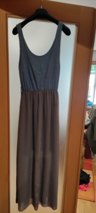 Vestido comprido .