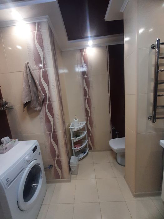 Продажа двухкомнатной квартиры с ремонтом в центре.