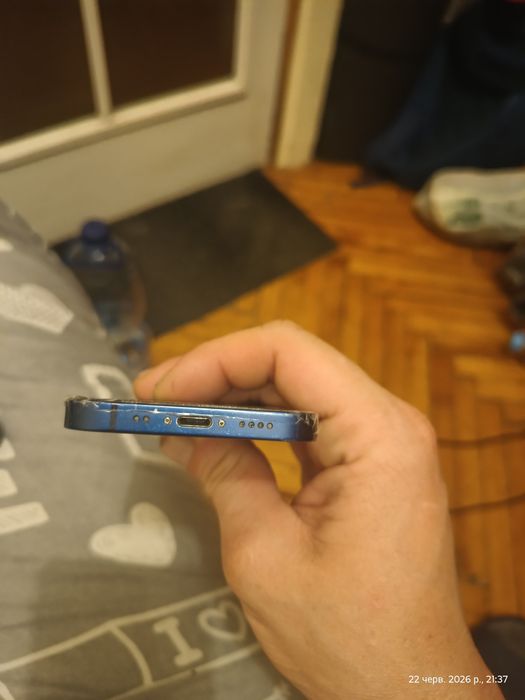 Продам iPhone 12 mini