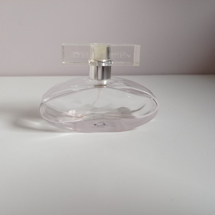 Pusty flakonik po perfumach Celine Dion