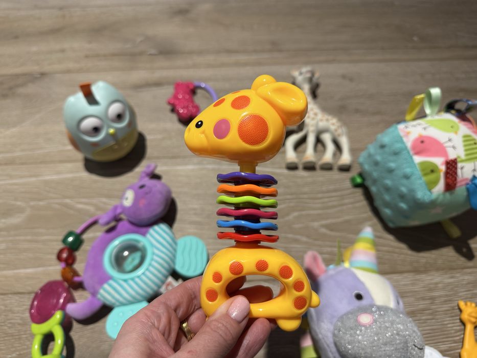 Zabawki dla niemowlaka komplet