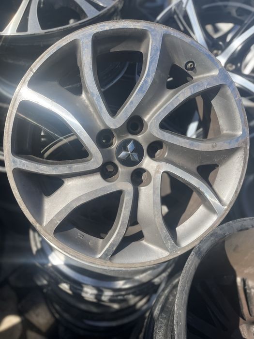 Jante usada 18 Original Mitsubish em 5x114 suplente