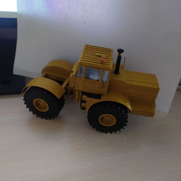 Масштабна модель (К-700)