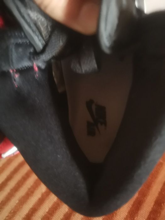 Saldos até Domingo. Sapatilhas homem Nike Jordan 1 Retro OG novas. Tam. 42