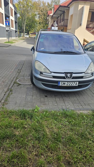 Peugeot 807
