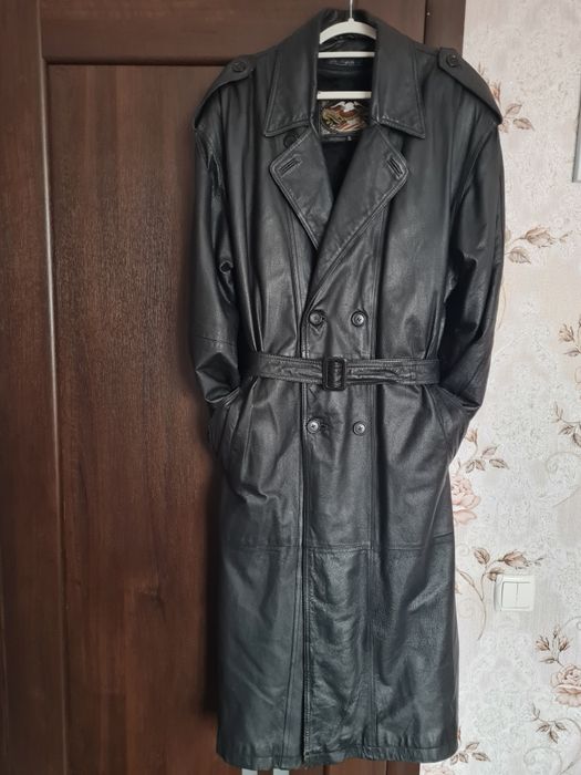 Брендовый плащ мужской стильный чёрный натуральный кожаный.