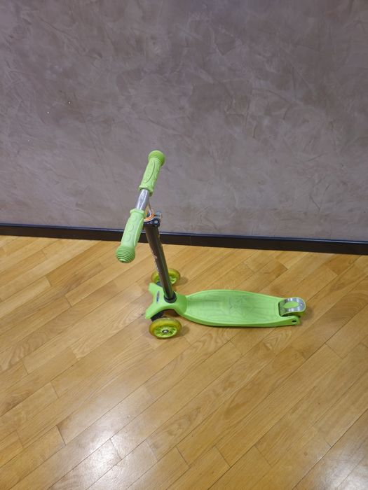 продам самокат трёхколёсный x scooter в очень хорошем состоянии