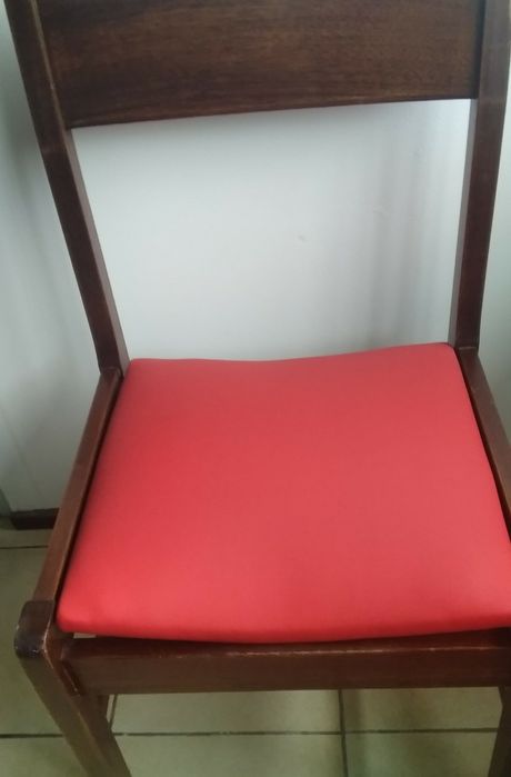 Cadeiras com forro  mapa 30E unid.