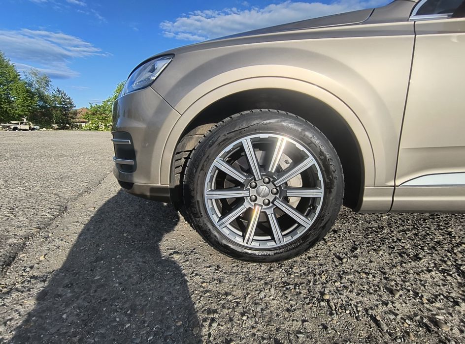 Продам Audi Q7 prestige