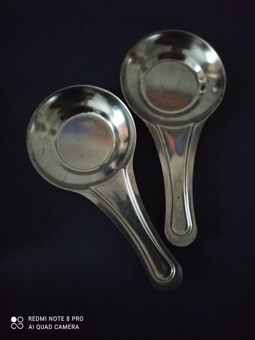 Нержавеющие ложки, подставки под ложки. 2 шт