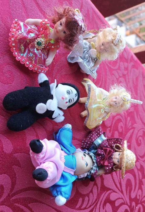 Bonecas antigas miniatura