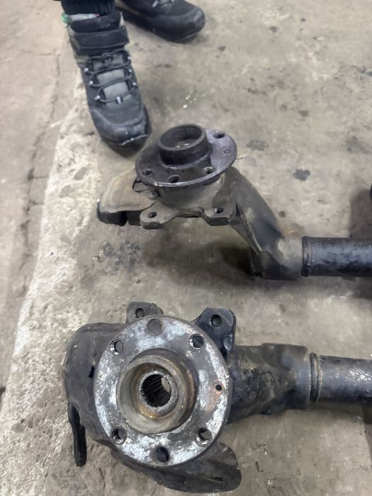 Стойка в сборе передней подвески б/у Daewoo Lanos, Sens, Nexia