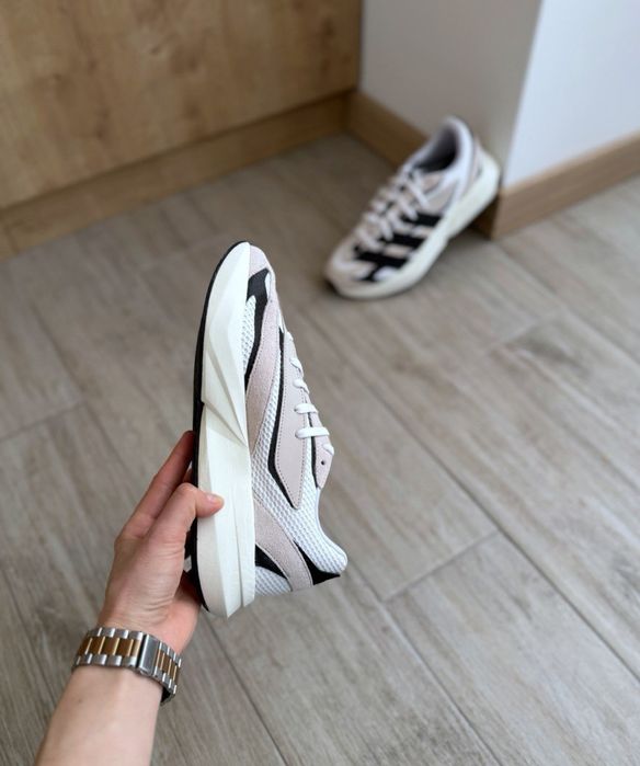 США! Літні жіночі кросівки Adidas Lightblaze JH6944 Оригінал! 38.5-42p
