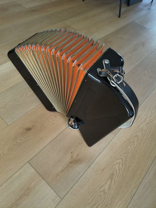 Akordeon Hohner CONCERTO III 72 basy 3/5 chóry stan,jak NÓWKA!