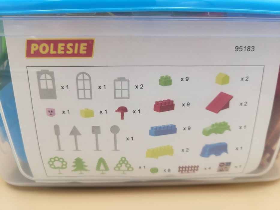Klocki Polesie 62 elementy w zamykanym wiaderku