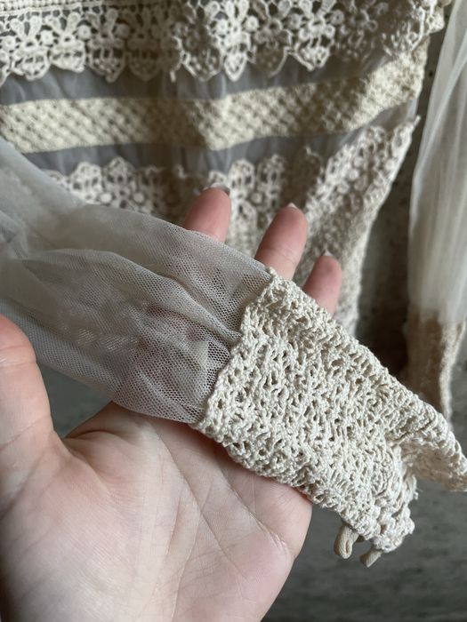 Мереживна блузка