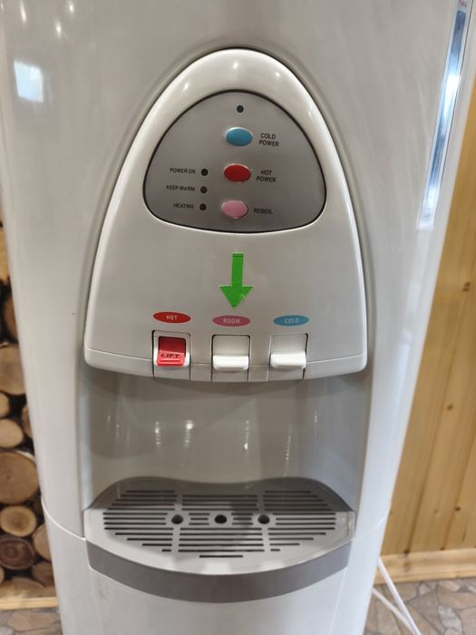 Продам кулер для води