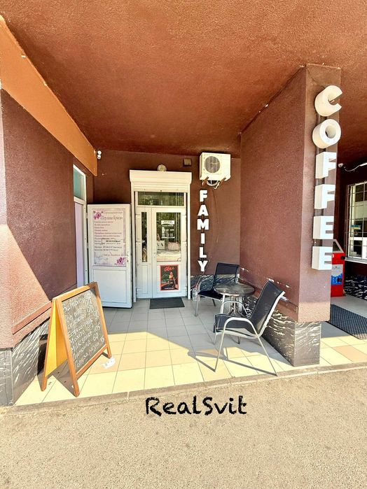 Фасадне приміщення під кавʼярню, тощо, вільне! Закревського 42а