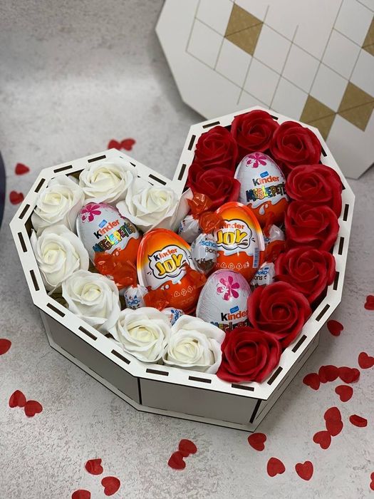 Подарунковий солодкий бокс LV3