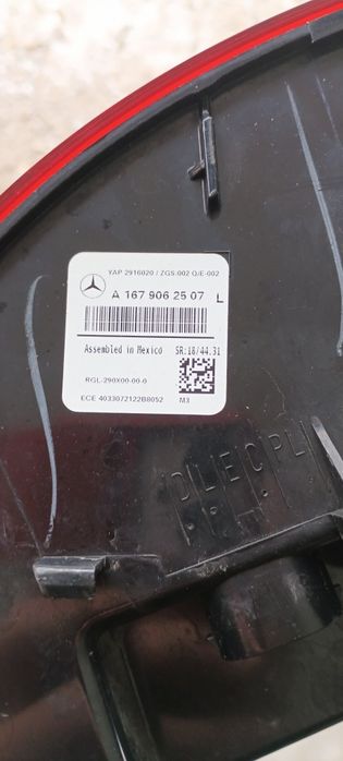 Lampy tył Mercedes GLS 2023 komplet