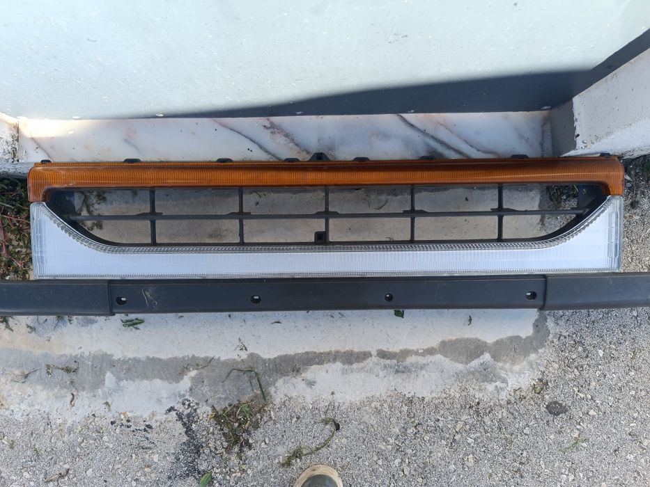 Grelha Mitsubishi canter