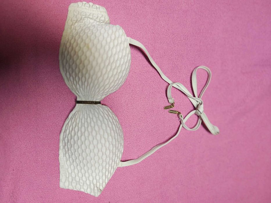 Stanik od stroju kąpielowego