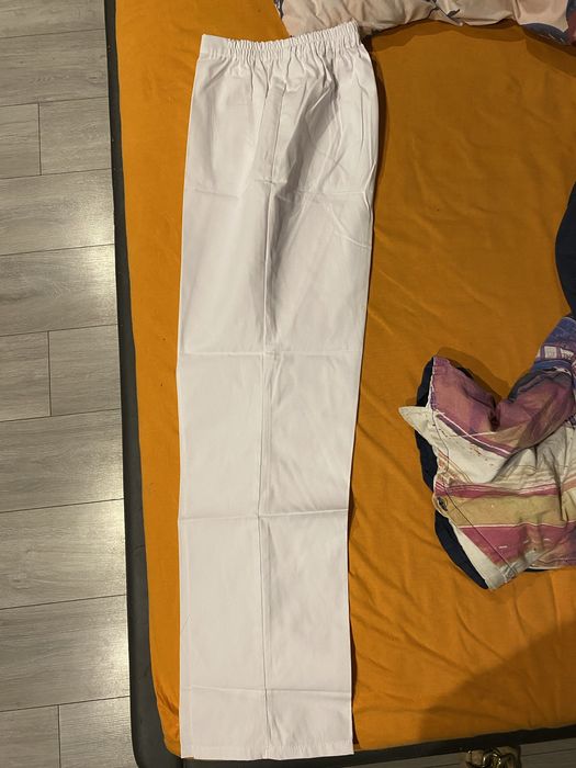 Spodnie medyczne nowe białe 36