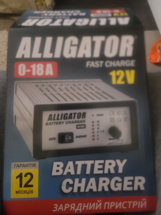 Зарядний пристрій ALLIGATOR AC885