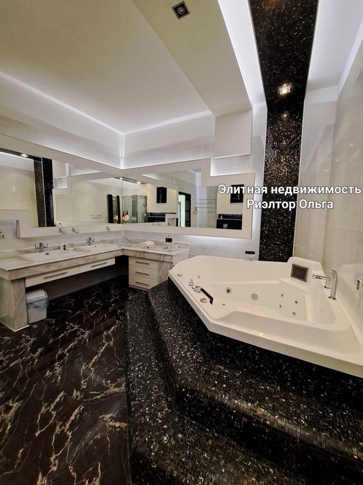 4-х спальн. ЖК "Корона Новой Аркадии /ул. Генуэзская/ Свет есть всегда