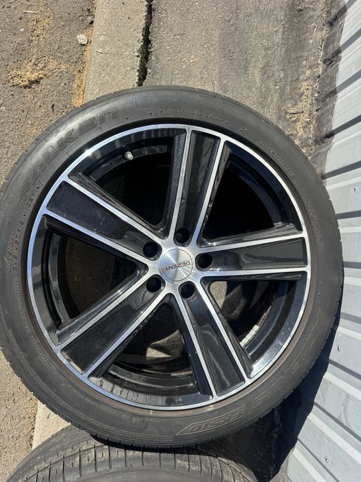 Комплект дисків з літньою резиною 245/45R19